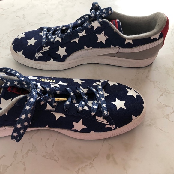 Men’s Sneakers - Picture 2 of 5